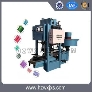 Maskine til fremstilling af betontagsten